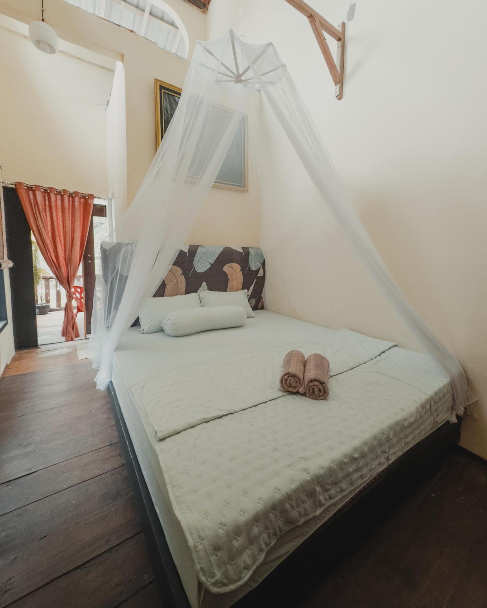 Charlys Little House Otel Bukit Lawang Dış mekan fotoğraf