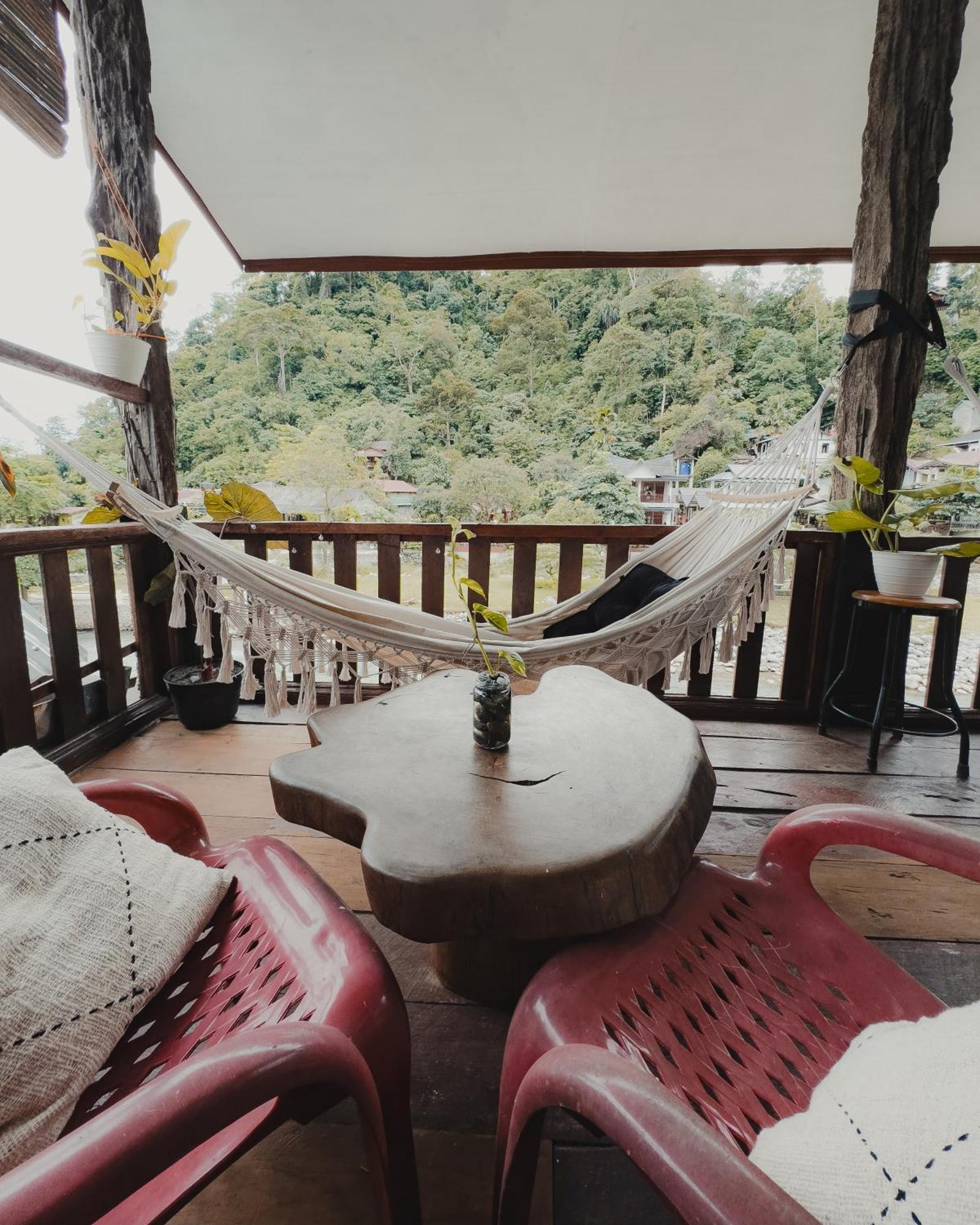 Charlys Little House Otel Bukit Lawang Dış mekan fotoğraf